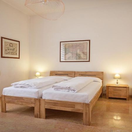 Villa Francesca-Grande Appartamento In Riva Al Lago 브렌조네 술 가르다 외부 사진