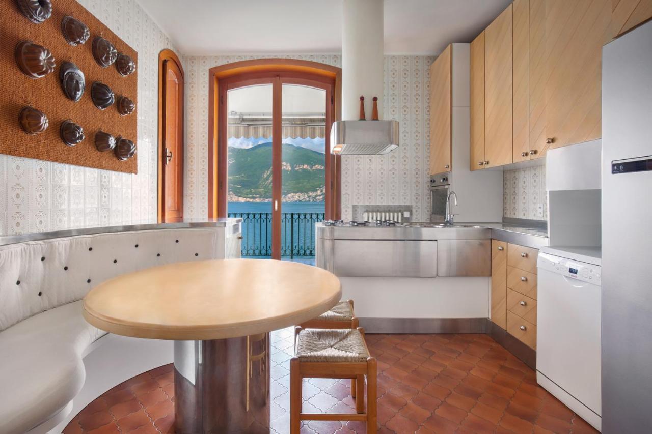 Villa Francesca-Grande Appartamento In Riva Al Lago 브렌조네 술 가르다 외부 사진
